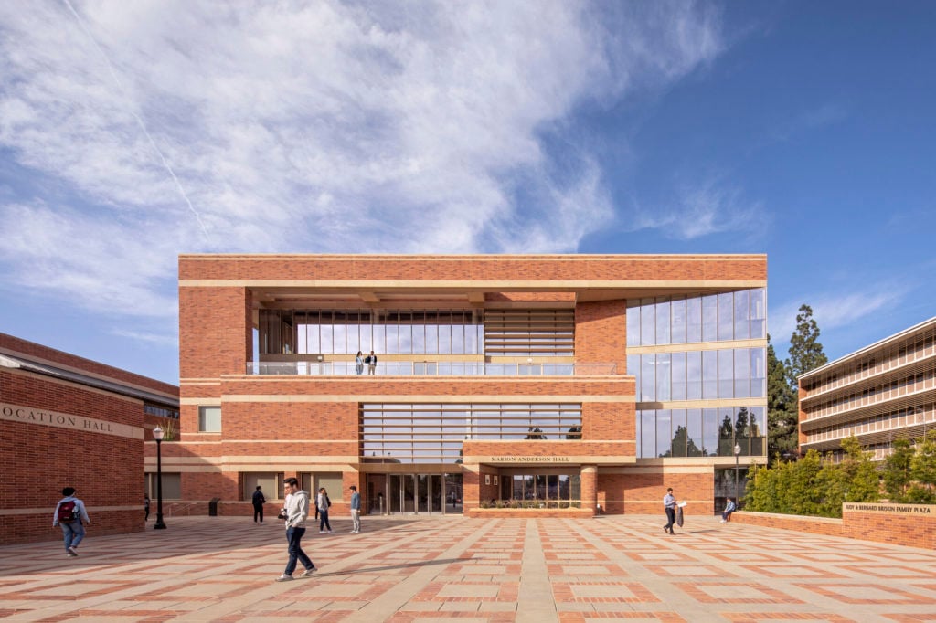 Executive Education  UCLA Anderson School of Management